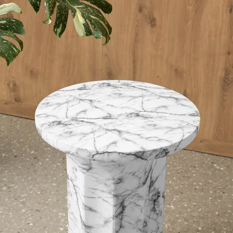 Table d'appoint moderne en faux marbre de 20,75 po de hauteur