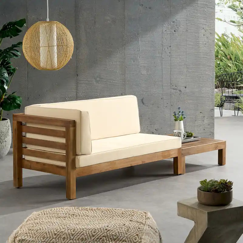 Causeuse d'extérieur Oana en bois d'acacia avec accoudoir gauche et table basse avec coussin par Christopher Knight Home