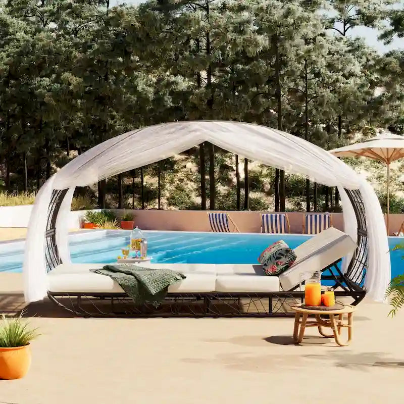 Oaks Aura Outdoor, bain de soleil avec coussin, rideau et coussin coloré, fauteuils lounge en résine tressée, transats réglables pour le jardin
