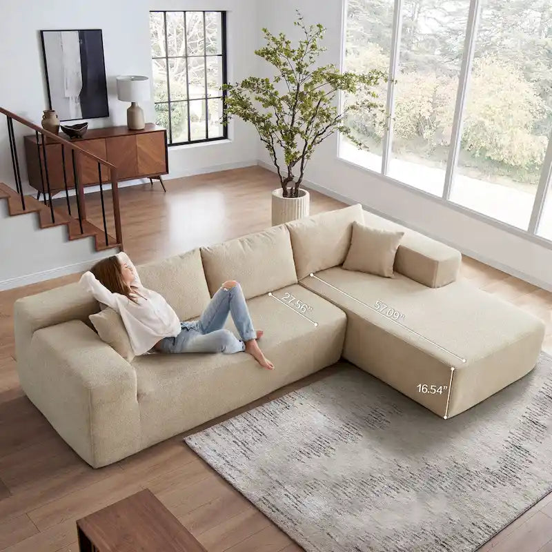 Canapé méridienne moderne rembourré avec coussins pour salon